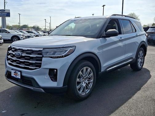 2025 Ford Explorer Active
