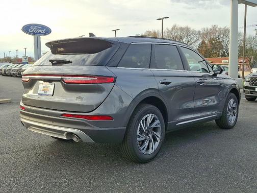 2026 Lincoln Corsair Premiere