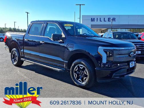 2023 Ford F-150 Lightning XLT