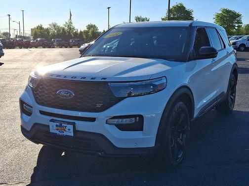 Star White Metallic Tri-Coat 2021 Ford Explorer ST