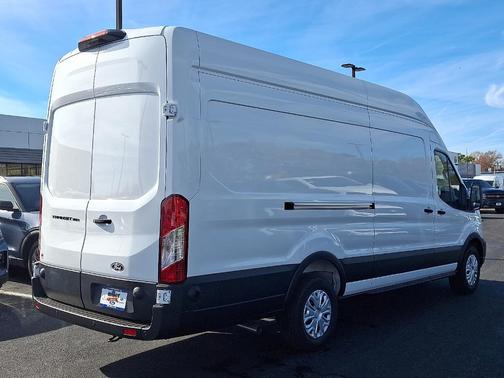 2026 Ford Transit-350 