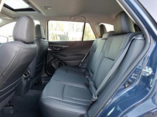2025 Subaru Outback Touring XT