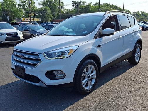Oxford White 2019 Ford Escape SEL