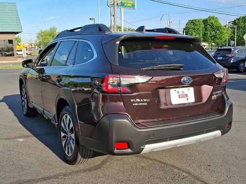 Dark Mahogany Pearl 2023 Subaru Outback Limited XT