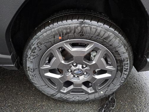 Deep Emerald Green 2026 Subaru Outback Premium