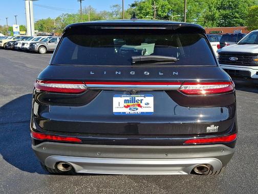 Infinite Black Metallic 2024 Lincoln Corsair Premiere