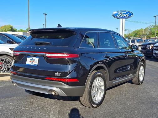 Infinite Black Metallic 2024 Lincoln Corsair Premiere
