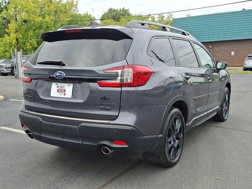 2025 Subaru Ascent Onyx Edition Touring
