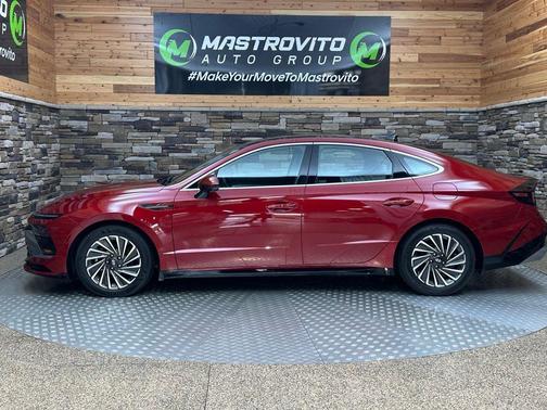 2024 Hyundai SONATA Hybrid Limited