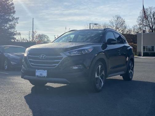 Black Noir Pearl 2018 Hyundai TUCSON Value