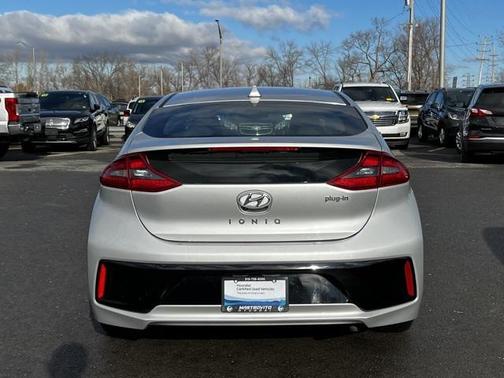 2019 Hyundai IONIQ Plug-In Hybrid 