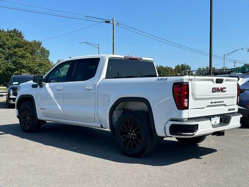 2022 GMC Sierra 1500 Elevation