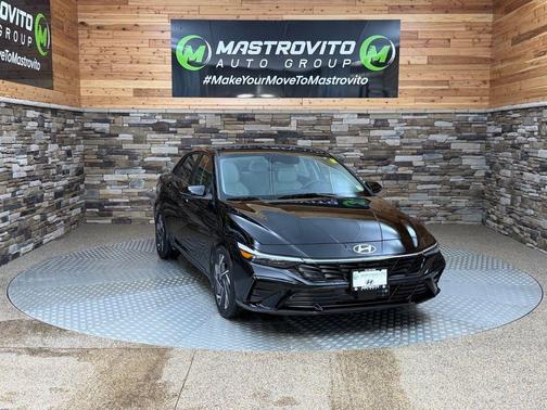 2025 Hyundai ELANTRA HEV Limited