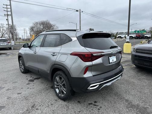 2023 Kia Seltos S