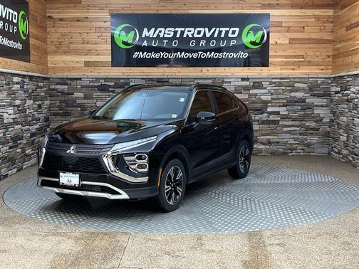 Labrador Black Pearl 2024 Mitsubishi Eclipse Cross SEL
