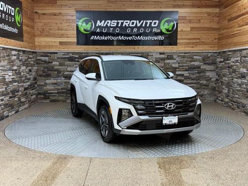 2026 Hyundai TUCSON Hybrid SEL