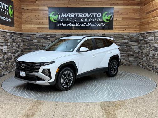 2026 Hyundai TUCSON Hybrid SEL