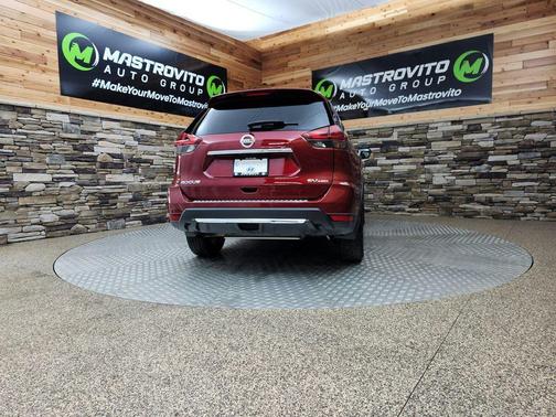 2018 Nissan Rogue SV