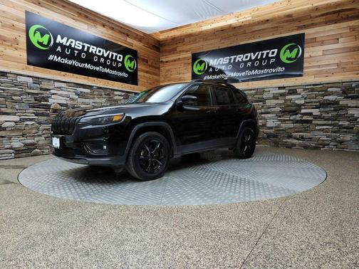 2023 Jeep Cherokee Altitude Lux
