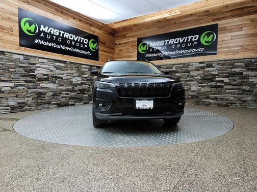 2023 Jeep Cherokee Altitude Lux