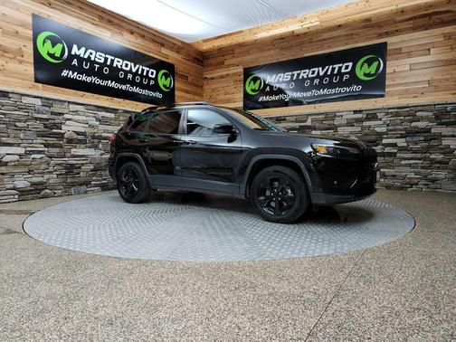 2023 Jeep Cherokee Altitude Lux