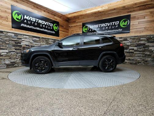 2023 Jeep Cherokee Altitude Lux