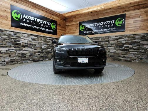 2023 Jeep Cherokee Altitude Lux
