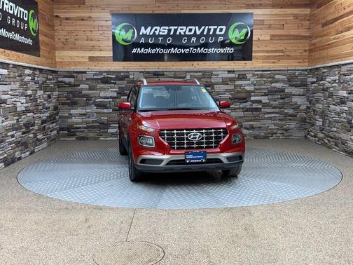 2022 Hyundai VENUE SEL