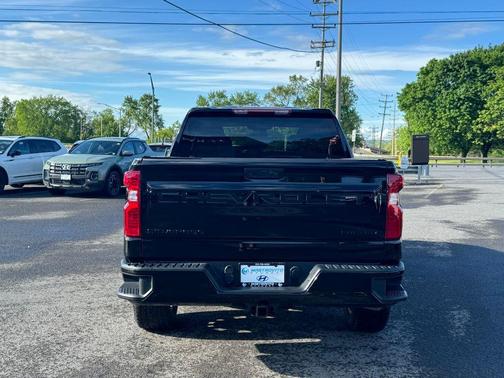 2022 Chevrolet Silverado 1500 Custom