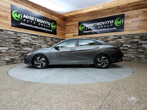 2024 Hyundai ELANTRA Limited