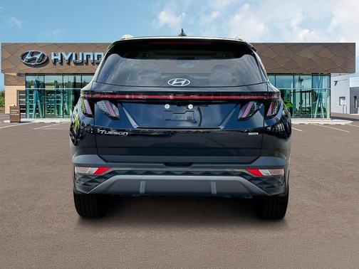Black Pearl 2024 Hyundai TUCSON Limited