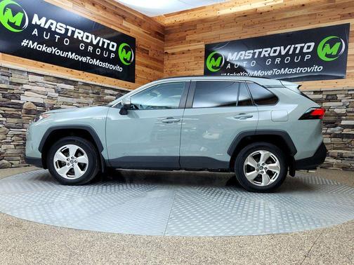 2021 Toyota RAV4 Hybrid XLE Premium