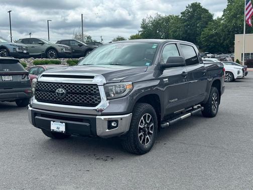 2018 Toyota Tundra SR5
