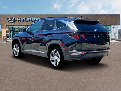 Black Pearl 2024 Hyundai TUCSON SEL