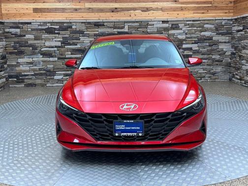 2022 Hyundai ELANTRA SEL