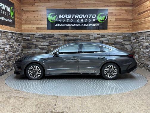 2025 Hyundai SONATA Hybrid SEL