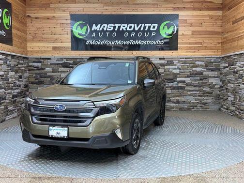 Autumn Green Metallic 2025 Subaru Forester Premium