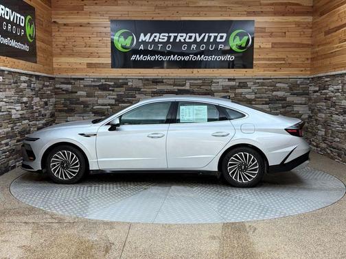 2025 Hyundai SONATA Hybrid SEL