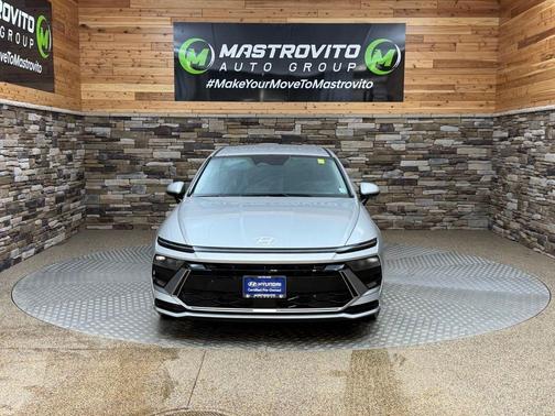 2025 Hyundai SONATA Hybrid SEL