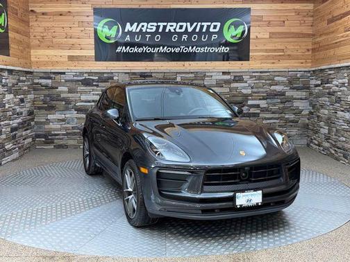 Jet Black Metallic 2023 Porsche Macan Base