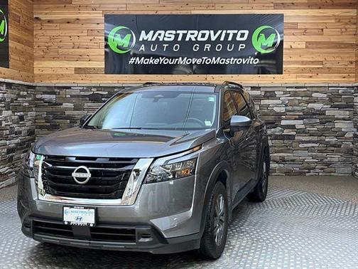 Gun Metallic 2025 Nissan Pathfinder SV