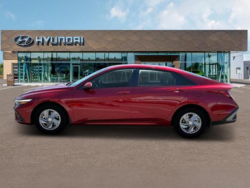 Red 2024 Hyundai ELANTRA SE