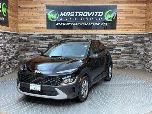 Abyss Black Pearl 2023 Hyundai KONA SEL