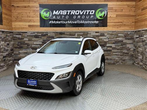 Lunar White 2023 Hyundai KONA SEL