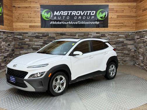 Lunar White 2023 Hyundai KONA SEL