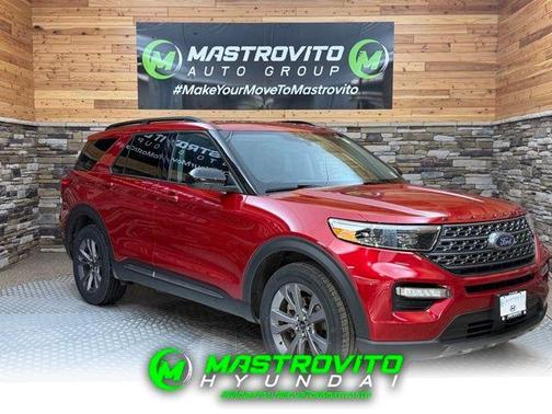 Rapid Red Metallic Tinted Clearcoat 2023 Ford Explorer XLT