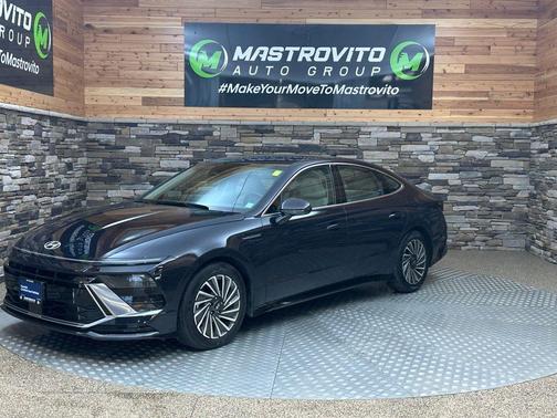 2024 Hyundai SONATA Hybrid SEL
