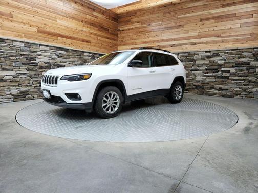 2022 Jeep Cherokee Latitude Lux