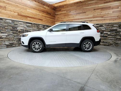 2022 Jeep Cherokee Latitude Lux