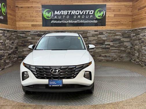 White Pearl 2024 Hyundai TUCSON SEL